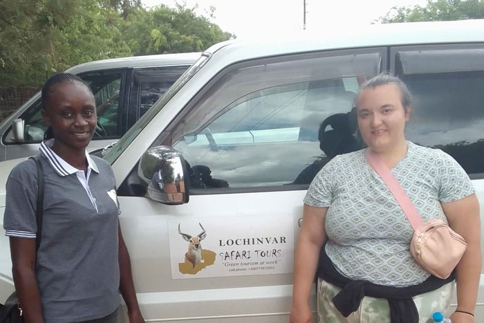 Lusaka: Transfer nach Livingstone mit Touren und Mittagessen