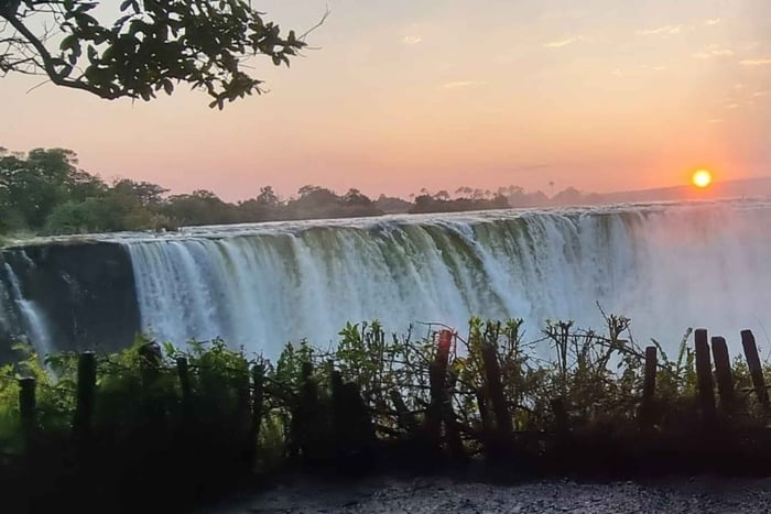 Sunrise to Sunset Scenic Tour - (Walking Tour + Boat Cruise)