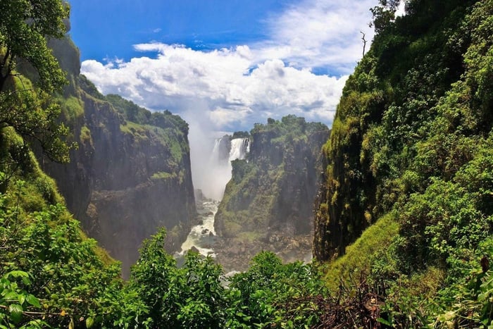 Victorian putoukset: Victoria Falls: Kulttuurikierros ja High Tea
