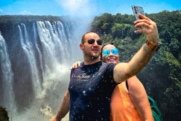 Victoria Falls: 2 Countries 1 Day – Zimbabwe & Zambia Tour
