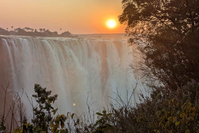 Victoria Falls: Family-Friendly Guided Walking Tour