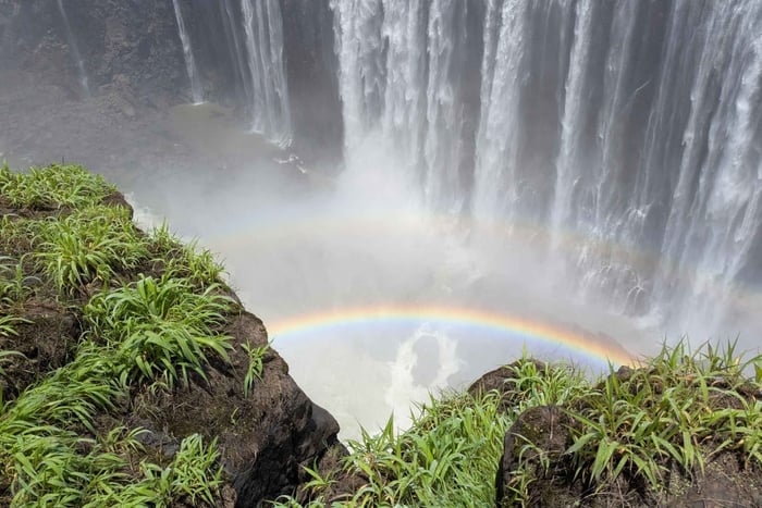Tour guiado pelas Cataratas Vitória + nado na piscina do Diabo ou do Anjo