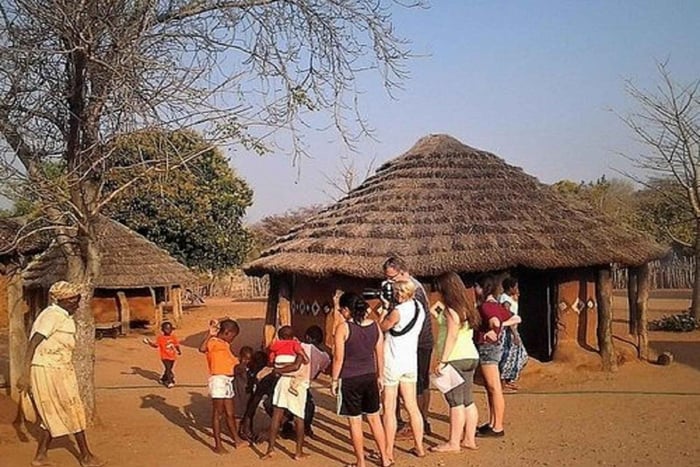 Guidet tur i Victoria Falls: landsbyliv og kulturel fordybelse