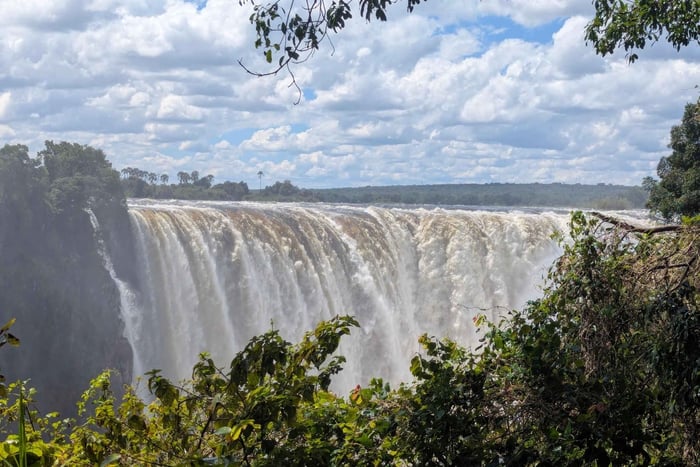 Cataratas Victoria en Zimbabue y Zambia: tour combinado, oferta especial para la SADC