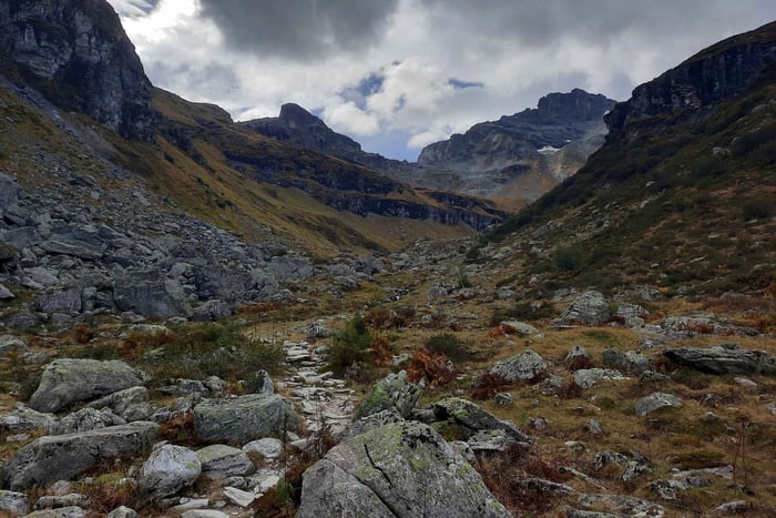 From Zurich - Guided Two-Day Hike with Overnight Stay in a Mountain Hut
