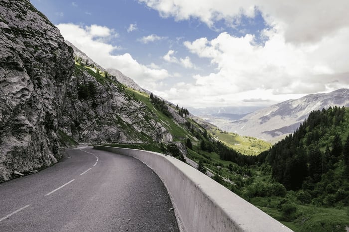 From Zurich - Hidden Swiss Viewpoints & Alpine Villages Tour