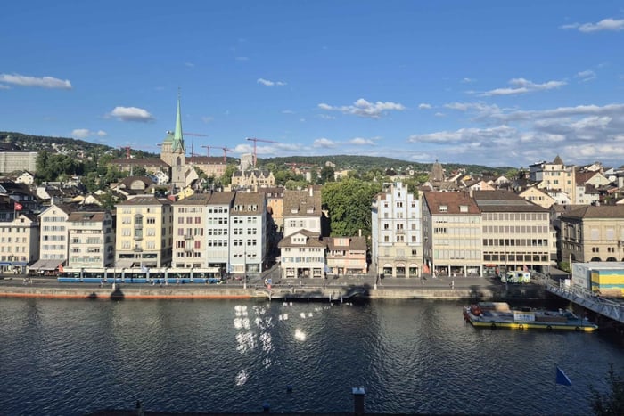 Zürich: Afterwork-promenad i gamla stan, schweizisk frågesport och godsaker