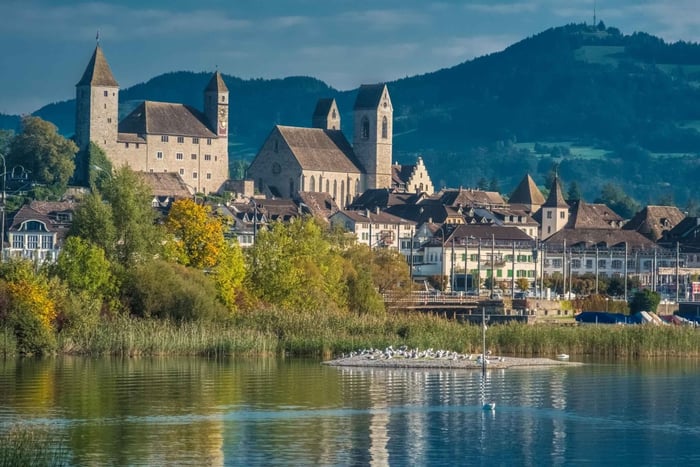 Zurich City Tour, Lake Cruise, Rapperswil & Einsiedeln