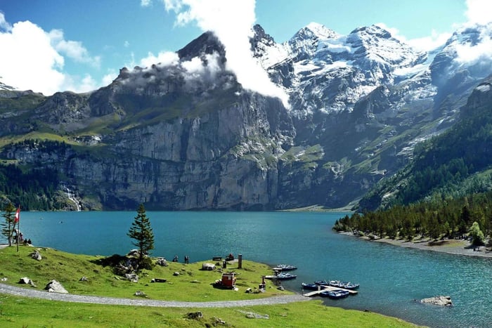 Zurich: Lungern, Brienz, Thun, Blausee, & Oeschinen Day Trip