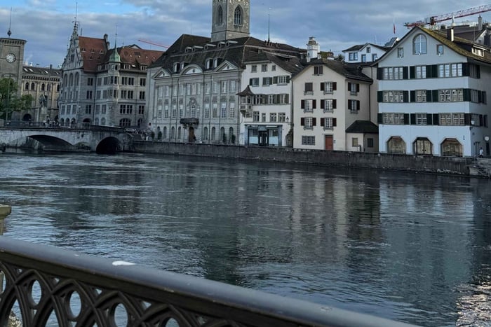 Zurich Old Town Guided Tour including Polybahn.