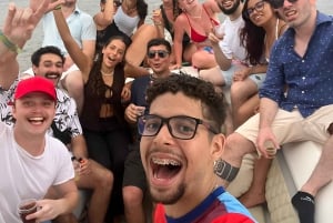 2 tunnin retki Cartagenassa Auringonlaskunäkymä juhlaveneessä