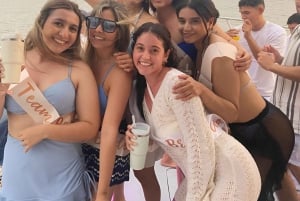 2 tunnin retki Cartagenassa Auringonlaskunäkymä juhlaveneessä