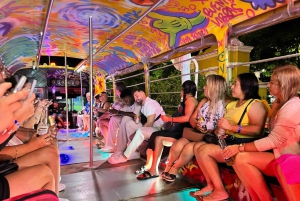 Una Noche Mágica Experiencia en Party Bus en Cartagena