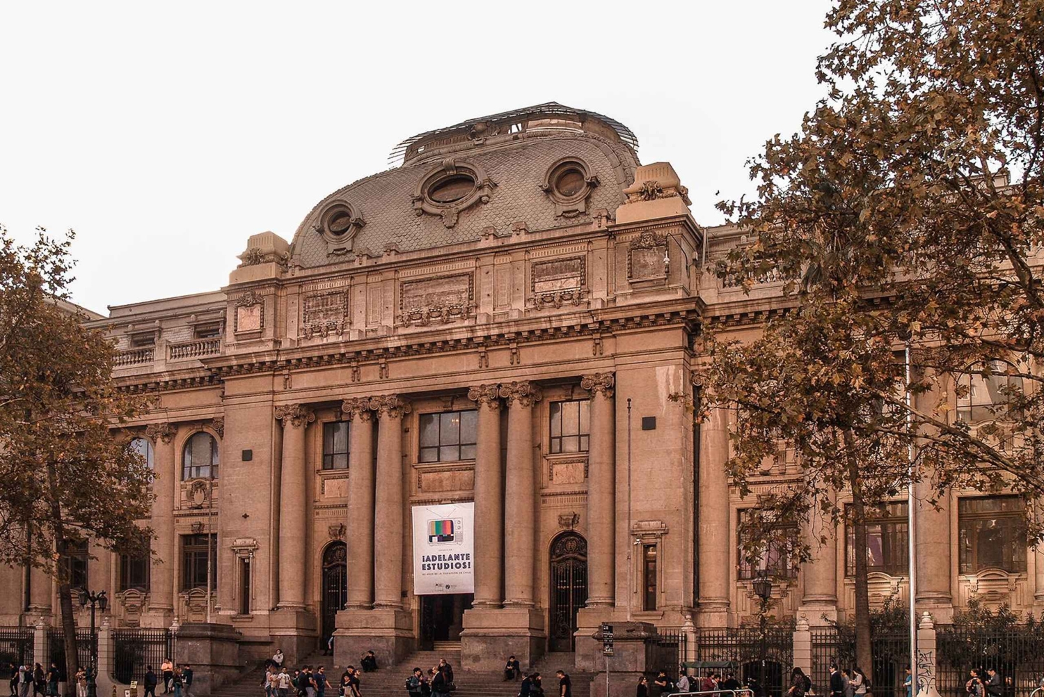 جولة مع المهندس المعماري في وسط مدينة سانتياغو