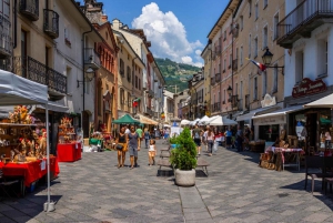 Aosta: Private Walking Tour with Food and Wine Tastings