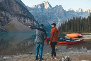 Banff/Canmore: Soluppgång vid Moraine Lake med Lake Louise som tillval