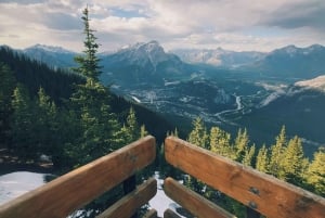 バンフ・ゴンドラ、ジョンストン・キャニオン、ミネワンカ湖、バンフ1日ツアーをご案内いたします