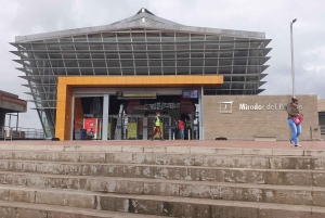 Bogotá: Ciudad Bolivar Private Tour with Cable Car Ticket