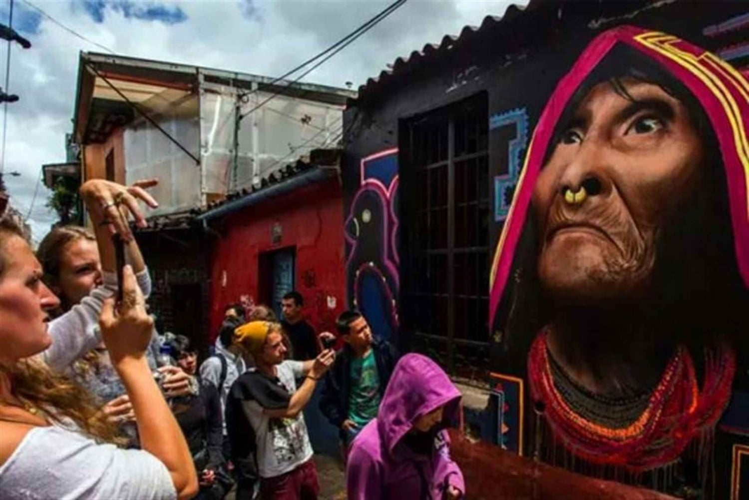 Bogotá: Visita à arte do graffiti com serviço de busca no hotel