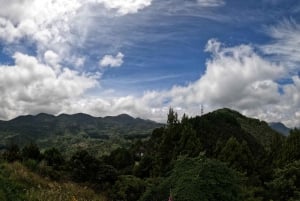 Bogotá: La Candelaria, Gold Museum, & Guadalupe Hill Tour