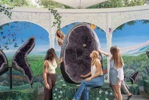 Байрон-Бей: входной билет в Кристальный замок и сады Шамбала