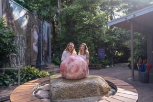 Байрон-Бей: входной билет в Кристальный замок и сады Шамбала