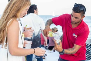 Cabo San Lucas: 2 Hour Sunset Cruise with Food and Wine