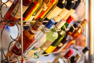 Cabo San Lucas: 2 Hour Sunset Cruise with Food and Wine