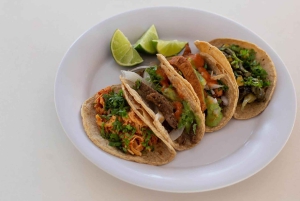 カボ・サン・ルーカス：カボ・マールのメキシカン・フレーバーズ・サンセット・クルーズ