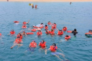Cabo San Lucas: Snorkeling, Tacos and Chileno Bay Boat Tour