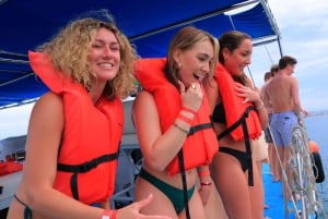 Cabo San Lucas: Snorkeling, Tacos and Chileno Bay Boat Tour