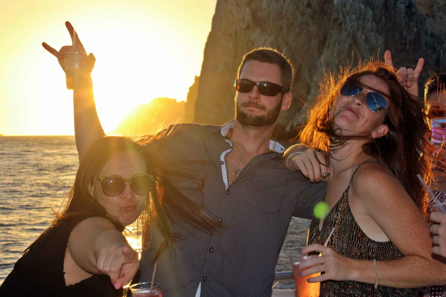 Cabo San Lucas: Sunset Party Cruise med åben bar