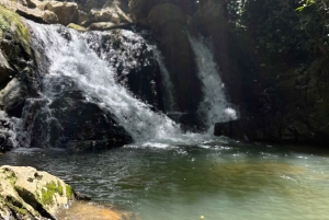 Caguas: Fossefall og grotteeventyr