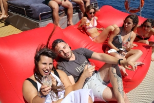 Cambrils: Catamaran Day Cruise with BBQ and Drinks