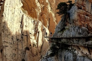 Caminito del Rey: Tour with Official Guide and Drink