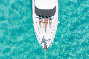 Cancun: 8-Hour Private Yacht Excursion to Isla Mujeres