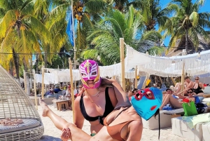 Cancun: Adults Exclusive Isla Mujeres Catamaran & Beach Club