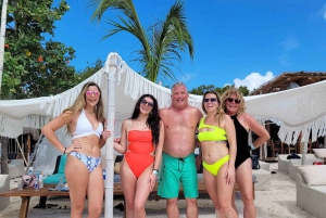 Cancun: Adults Exclusive Isla Mujeres Catamaran & Beach Club