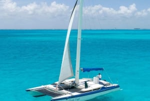 Cancun: Privat katamaran med alt inkluderet