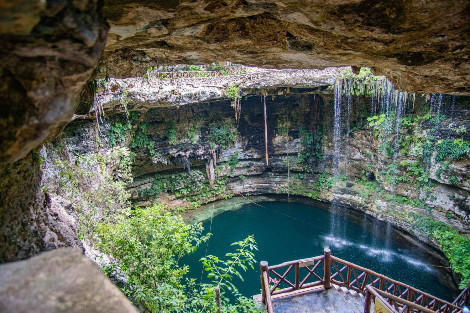 Cancun: Chichen Itza, Cenote & Valladolid-tur med lunsj