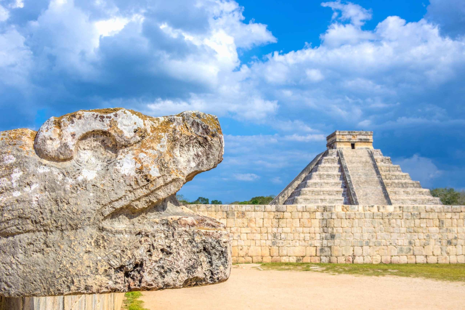 Cancún: Exklusiv soluppgång i Chichén Itzá med en expertguide