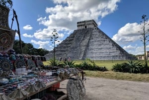 Cancún: Exklusiv soluppgång i Chichén Itzá med en expertguide