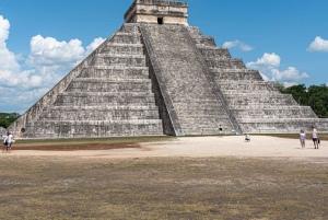 Cancún: Exklusiv soluppgång i Chichén Itzá med en expertguide