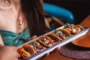 Cancún: almuerzo con tacos ilimitados y experiencia de compras con guía.