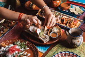 Cancún: almuerzo con tacos ilimitados y experiencia de compras con guía.