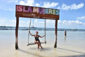 Cancun: Incredible Party on Catamaran+Open Bar-Adults Only!