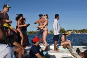 Cancun: Incredible Party on Catamaran+Open Bar-Adults Only!