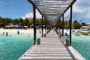 Cancun: Isla Mujeres Catamaran Cruise with Lunch & Open Bar