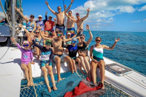 Cancun Privat Katamaran – Åben Bar & Snorkling Oplevelse