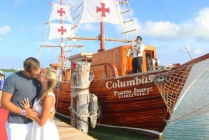 Cancún: Romantische avond in galjoen met diner en open bar